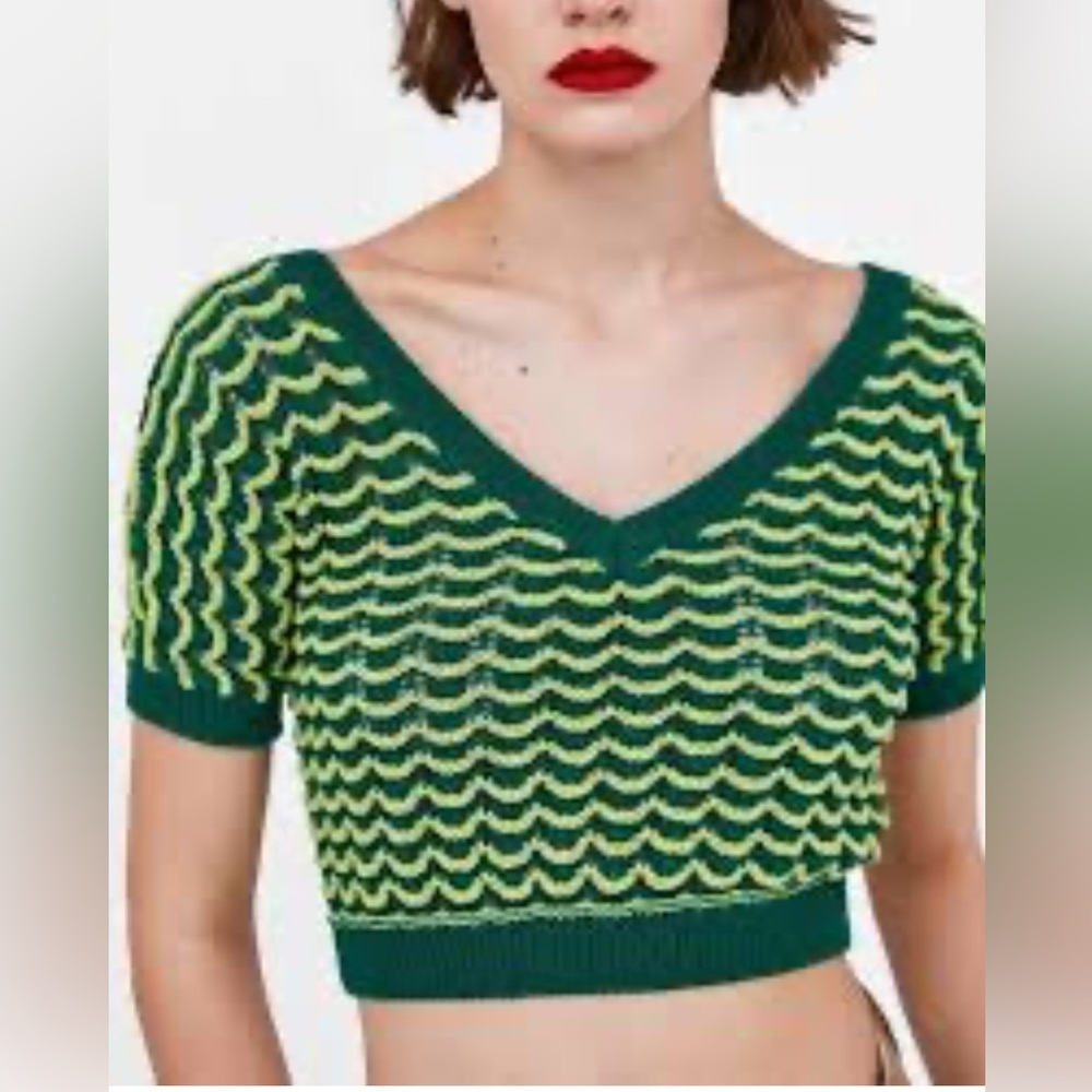 Zara crochet knit crop top with vneck in front & back
